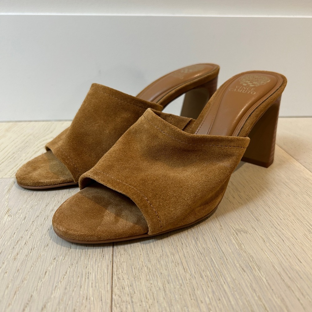 Women's Tan Suede Mules (BNWOT)